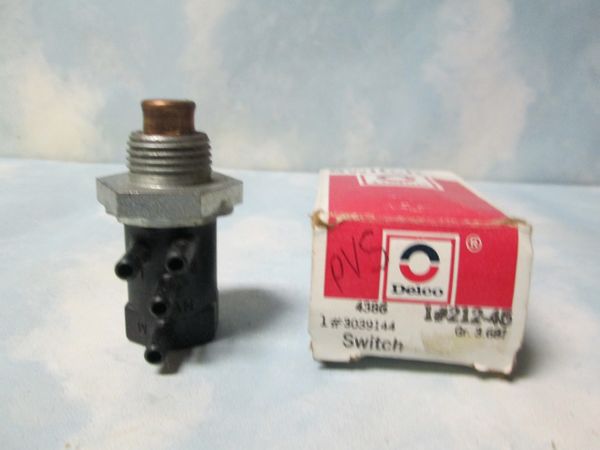 212-45 DELCO PORTED VACUUM SWITCH NOS