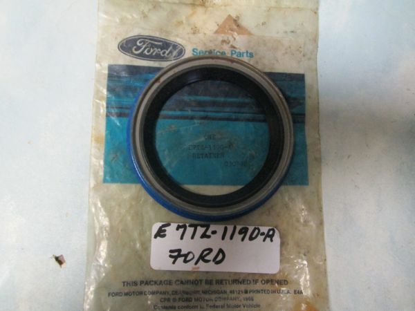 E7TZ-1190-A FORD OEM RETAINER NEW