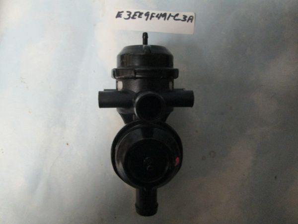 E3EEF C3A FORD DIVERTER VALVE NEW   BTS BROADWAY TRANSMISSION