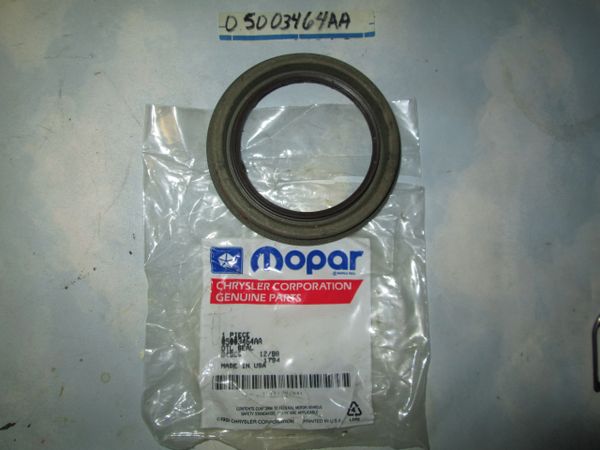 05003464AA MOPAR REAR HUB OIL SEAL NEW