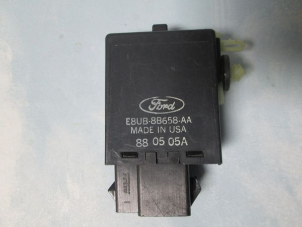 E8UB-8B658-AA ENGINE COOLING FAN RELAY NOS