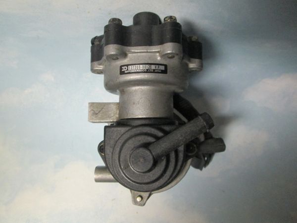 137200-0012 DENSO BRAKE VACUUM PUMP NOS