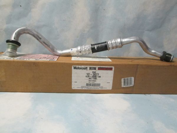 YF-2677 MOTORCRAFT AC REFREIGERANT AC HOSE NEW