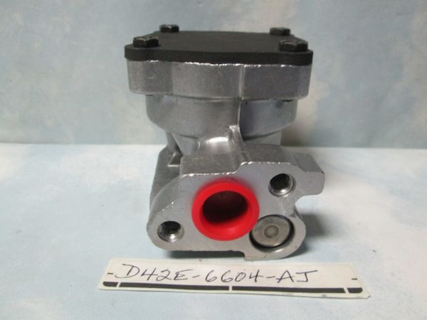 D42E-6604-AJ FORD MARINE OMC OIL PUMP NOS