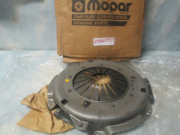 04863947 MOPAR JEEP CHEROKEE 84-86 2.5L ENGINE CLUTCH FRICTION PLATE OEM NEW