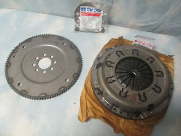 04856319AC MOPAR CLUTCH /PLATE OEM 97-98 PLYMOUTH NEON 5 SPEED NEW