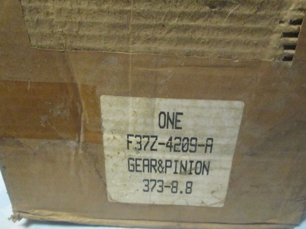 F37Z-4209-A FORD EXPEDITION REAR PINION GEAR NEW