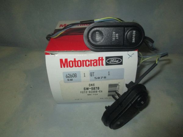 SW-5878 MOTORCRAFT BRONCO F150 F250 F350 (F2TZ-9C888-EA) CRUISE CONTROL SWITCH NEW