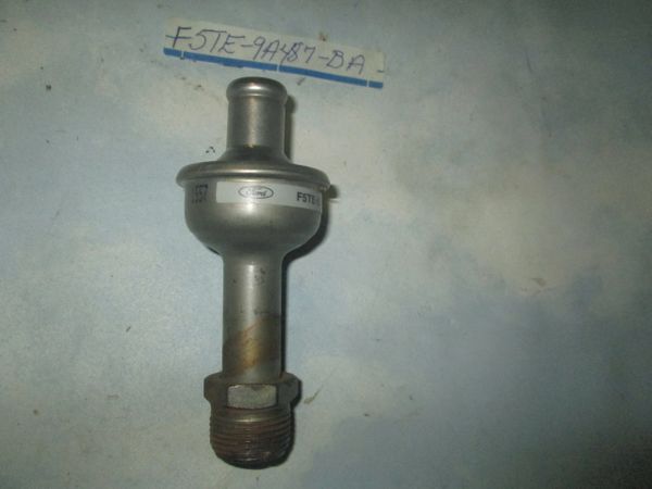 F5TE-9A487-BA FORD AIR CHECK VALVE FORD BRONCO E&F SERIES TRUCK NOS