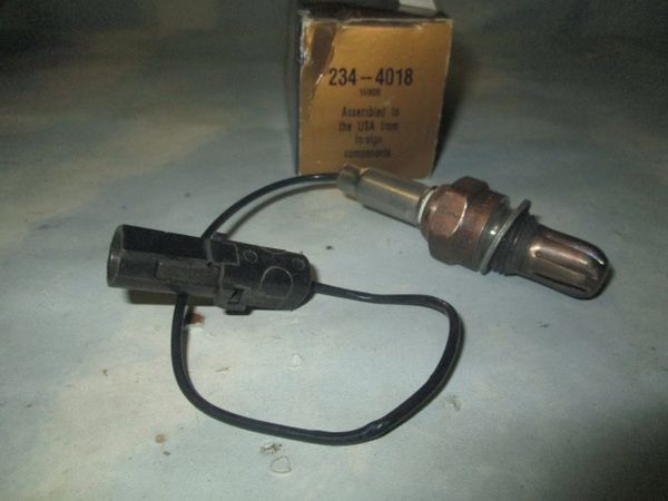 234-4018 DENSO GM BUICK PONTIAC GMC OXYGEN SENSOR OEM NEW