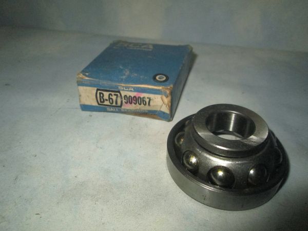 B-67 BCA BALL BEARING OLDSMOBILE PONTIAC CORVETTE TRUCK #909067 GMC NOS