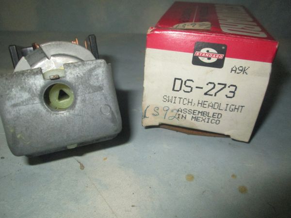 DS-273 STANDARD DODGE CHRYSLER PLYMOUTH HEADLIGHT SWITCH NEW