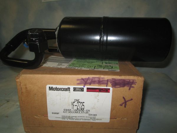 YF-2725 MOTORCRAFT GENUINE AC ACCUMULATOR FORD TEMPO TOPAZ NEW