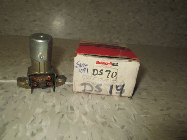 SW-1091 MOTORCRAFT FORD LINCOLN MERCURY E150 F150 VAN DIMMER SWITCH NOS DS70 STANDARD