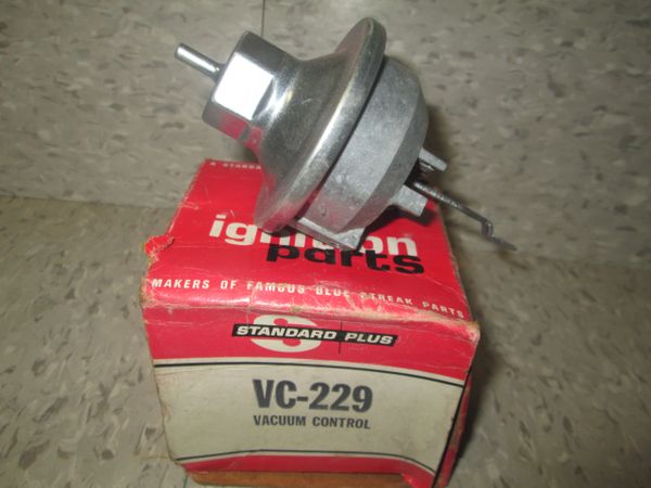 VC-229 STANDARD FORD LINCOLN MUSTANG LTD 77-80- DISTRIBUTOR VACUUM ADVANCE NOS