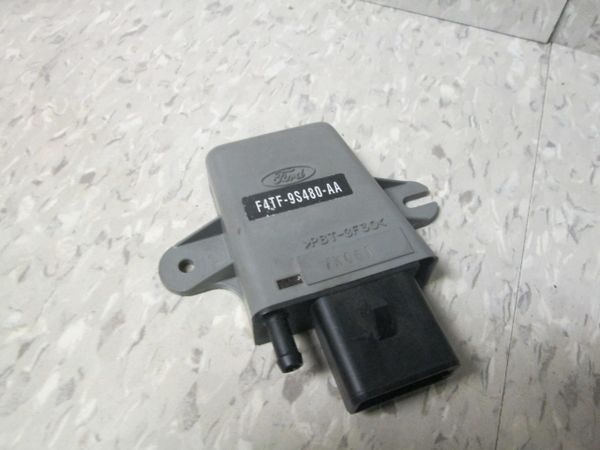 F4TF-9S480-AA FORD 94-97 E-350 F- 350 F 250 V8 DIESEL 7.3L SUPER DUTY NEW INTAKE MANIFOLD SENSOR ABSOLUTE PRESSURE DIESEL NOS