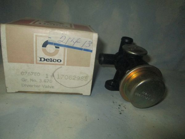 17062988 AC DELCO GENUINE EGR VALVE GM NOS CHEVY OLDSMOBILE BUICK