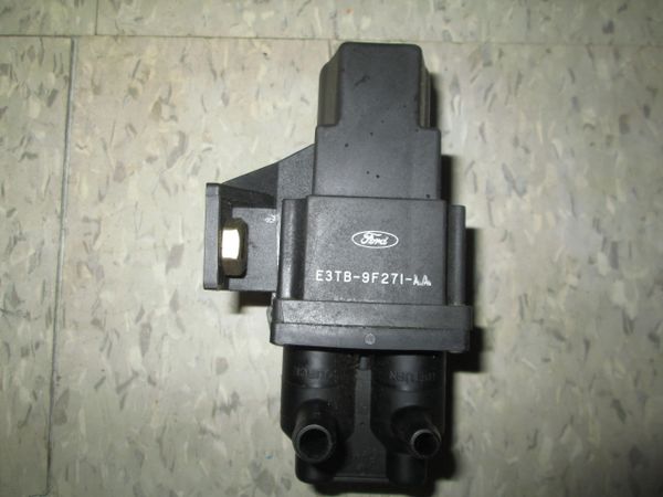 E3TB-9F271-AA FORD TANK SELECTOR VALVE 80-89 FORD F-SERIES E-SERIES RANGER OEM NEW