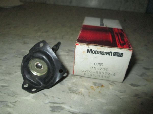 CX-704 MOTORCRAFT DIAPHAGM CARBURETOR ACCELERATOR PUMP