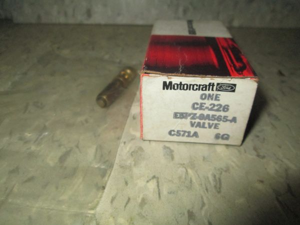 CE-226 MOTORCRAFT VALVE NOS