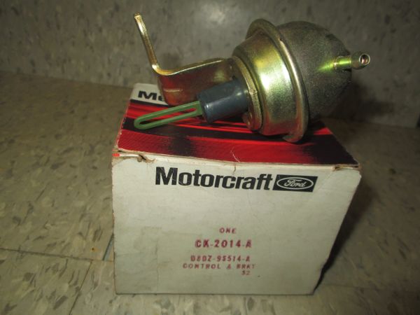 CK-2014-A MOTORCRAFT 78-80 CHOKE PULL OFF FORD BRONCO, E-SERIES, F-SERIES, RANCHERO 1976 MERCURY MARQUIS CONTROL& BRACKET NEW