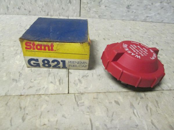 G821 STANT FUEL CAP ROUND RED 2.75 FORD E350 ECONOLINE N0S