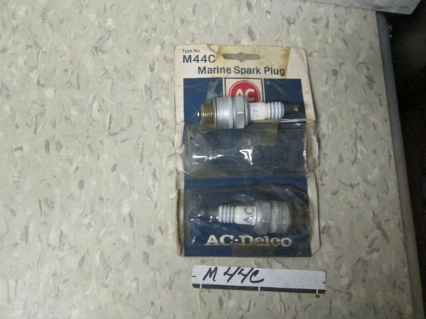 M44C AC MARINE SPARK PLUG NOS SET OF 2