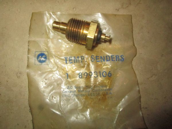 8993106 AC DELCO COOLANT TEMPERATURE SENDER SWITCH NOS