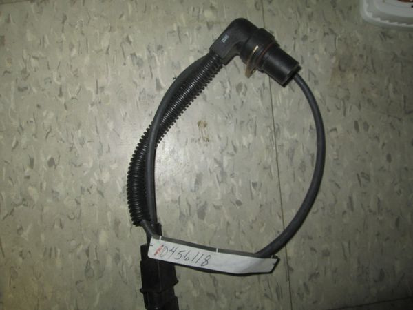 10456118 CRANK POSITION ENGINE SENSOR OEM NOS 93-95 CHEVY SUNBIRD