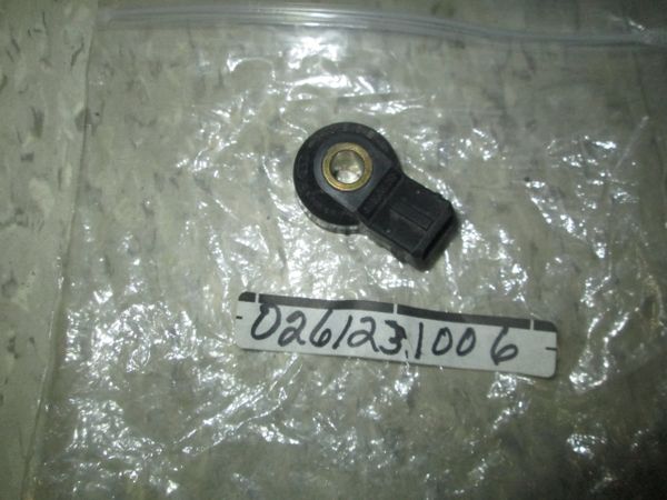 0261231006 BOSCH KNOCK PORCHE SAAB DETONATOR SENSOR NEW