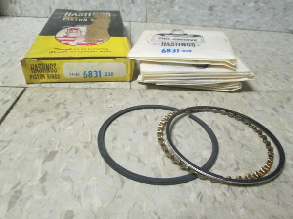 6831 HASTING ENGINE PISTON RING SET NOS 69-73 DATSUN 610 520