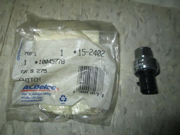 25036751 AC DELCO 67-02 V8 OEM AIR TEMPERATURE SENSOR NEW