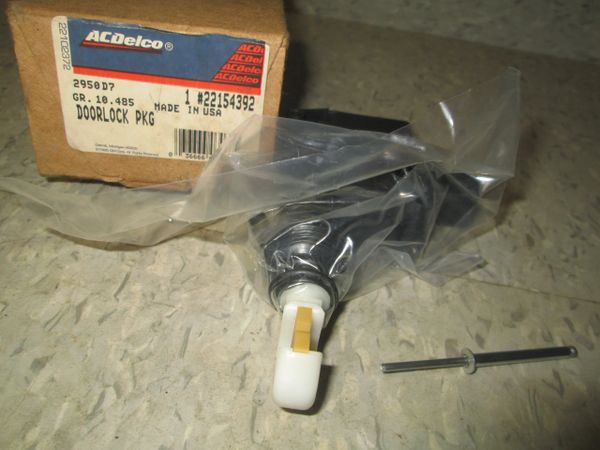 22154392 AC DELCO GM CHEVY CAVALIER DOOR LOCK ACTUATOR MOTOR NEW