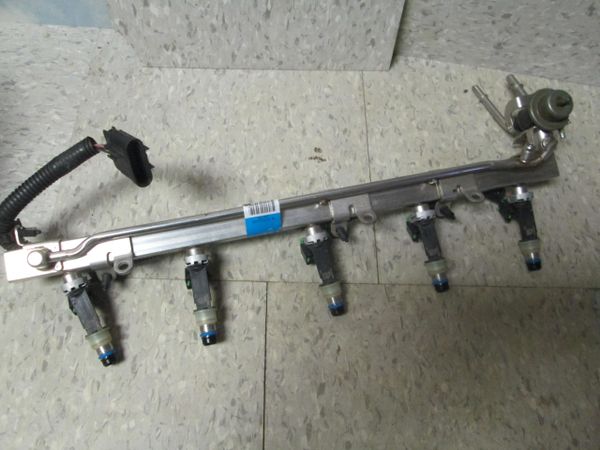 9581653212-3A DELPHI FUEL RAIL N0S NO BOX OEM Fuel Rail with Fuel Injectors, Harness & Pressure Regulator