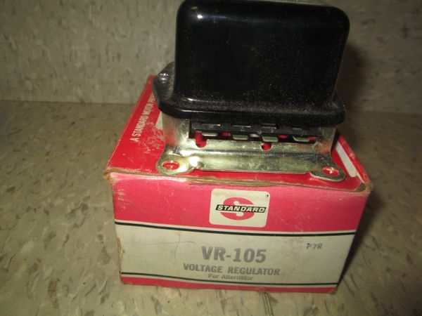 VR-105 STANDARD VOLTAGE REGULATOR | International Scout Pick-up 1968-1974 NOS