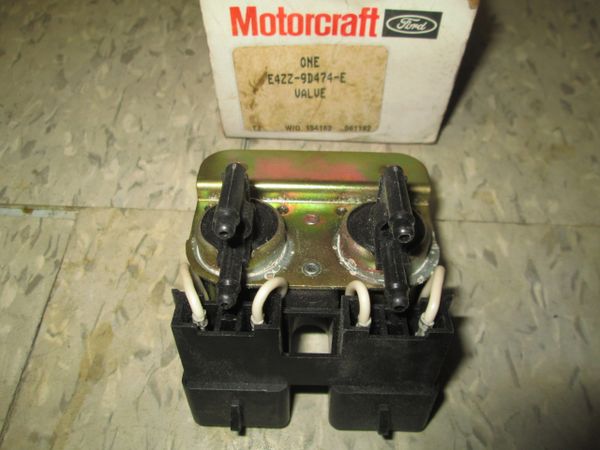 E4ZZ-9D474-E MOTORCRAFT VALVE EGR VACUUM 5.0L VALVE SOLENOID NEW