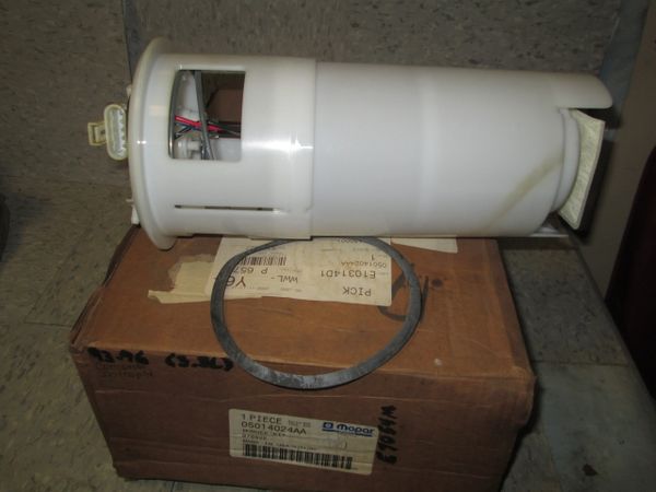 05014024AA NEW MOPAR ELECTRIC FUEL PUMP 93-96 3.3L CONCORDE INTRIPED OEM