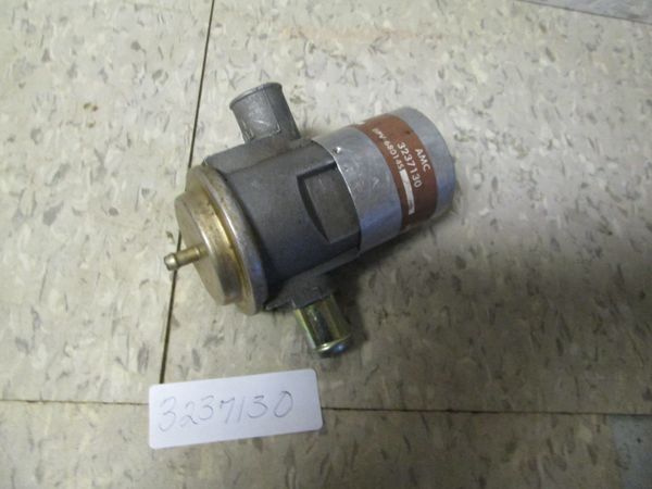 3237130 AMC CHRYSLER AIR PUMP DIVERTER VALVE NOS