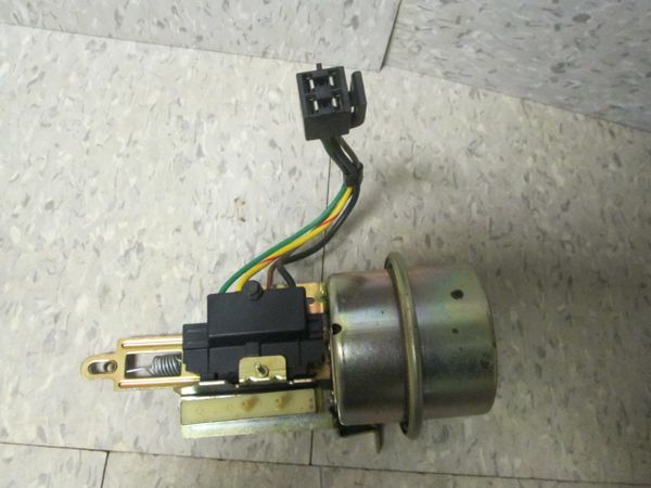 1234 FORD LINCOLN VACUUM ADVANCE NOS 79