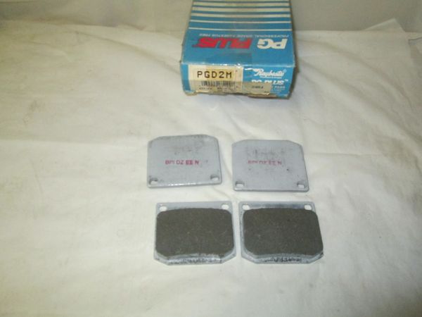 PDG 2M RAYBESTOS DISC PADS FRONT NEW