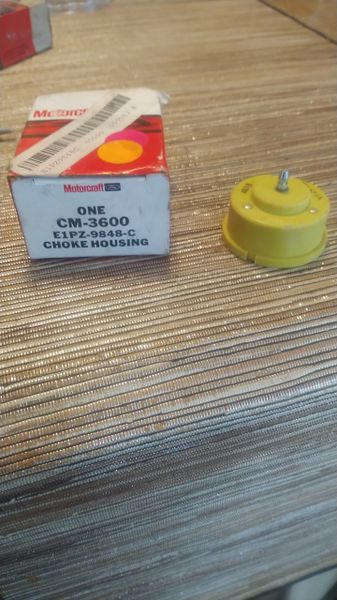 CM-3600 81-82 Ford Carburetor Chock Housing New