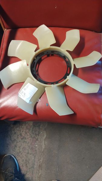 F87A-8600-DA Ford Ranger Cooler Fan 8 Blades Nos