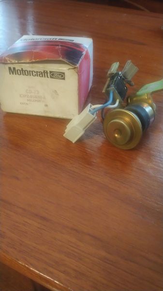 CD73 Motorcraft Carburetor Dash Pot New