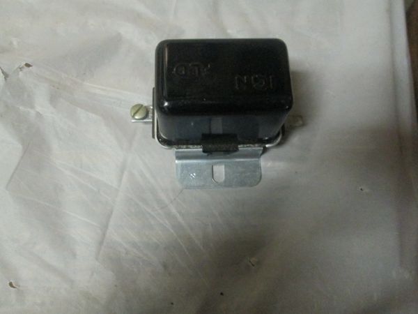 VR-101 Voltage Regulator (NEW) 68 Chrysler