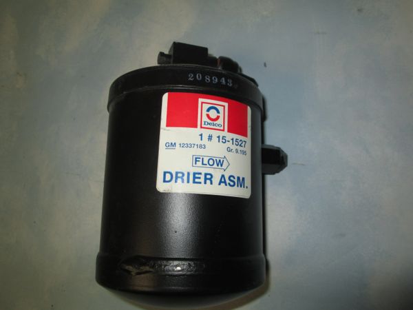 15-1527 INTERNATIONAL HARVESTER EXPANSION VALVE DRIER ASM DELCO