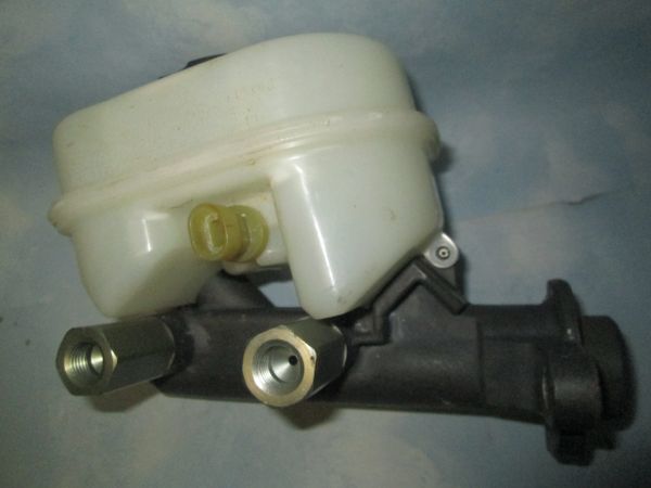 180274-7632 SSF (13-2918) CARDON CADILLAC BUICK PONTIAC OLDS AURORA MASTER CYLINDER W/RESEVOIR NEW