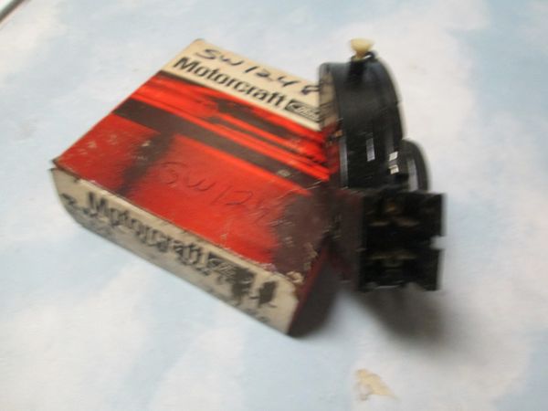 SW-1248 MOTORCRAFT Back Up Ford Lincoln Mercury SWITCH NOS