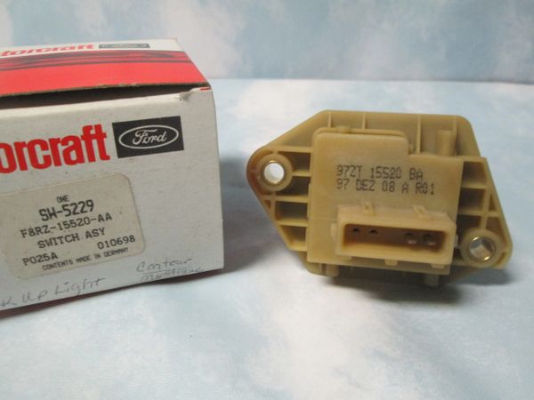 SW-5229 MOTORCRAFT BACK UP SWITCH NEW