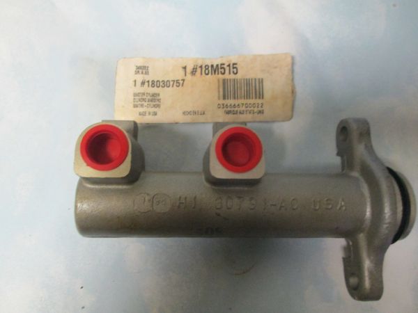 18030757 18M515 AC DELCO MASTER CYLINDER NEW