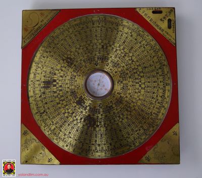 Dry eyes 
	stinging or scratchy sensation 
	mucus
	redness
	eye fatigue, and 
	blurred vision 